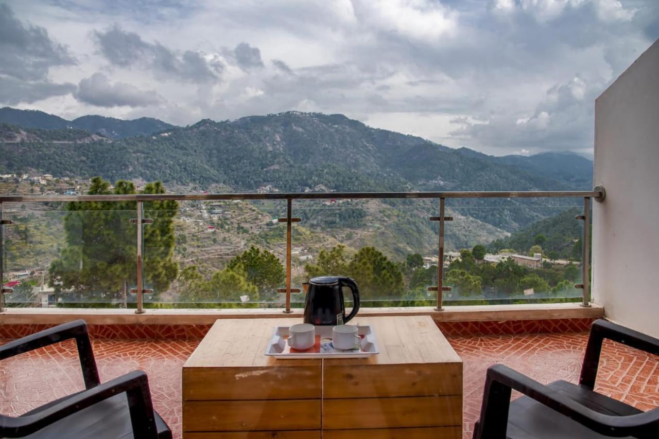 Mystic Forest View Kasauli I Serviced Villa I Best Seller I Vacations I Family Events I Open Air Lawn I Sky Bonfire I Kasauli By Exotic Stays Exterior foto