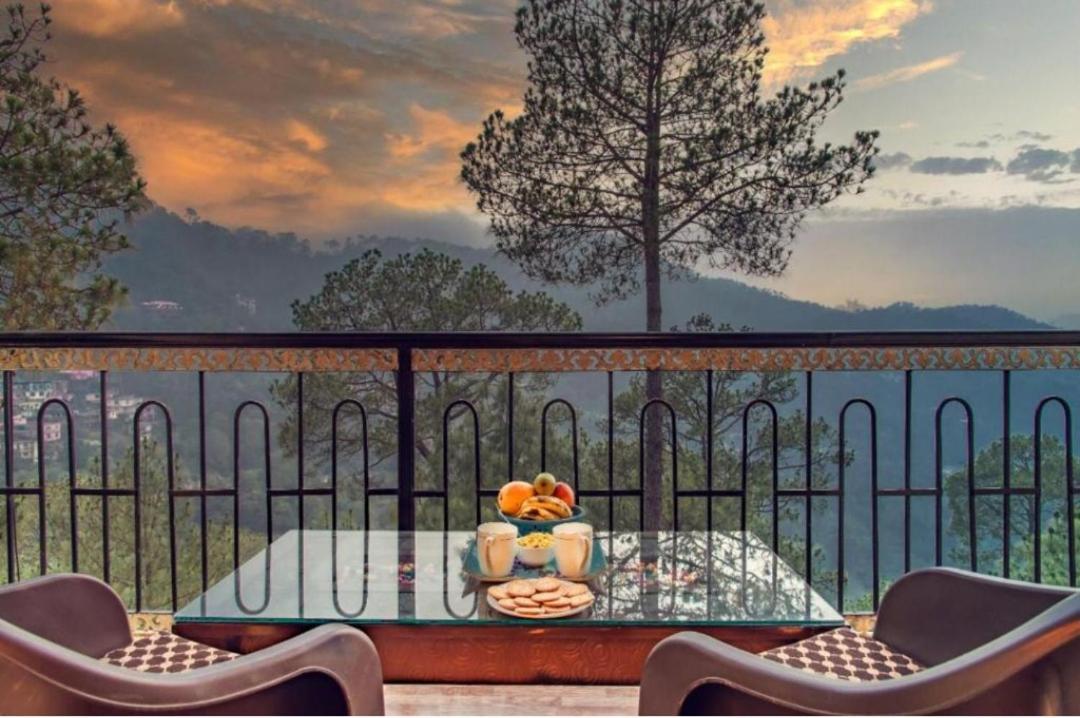 Mystic Forest View Kasauli I Serviced Villa I Best Seller I Vacations I Family Events I Open Air Lawn I Sky Bonfire I Kasauli By Exotic Stays Exterior foto